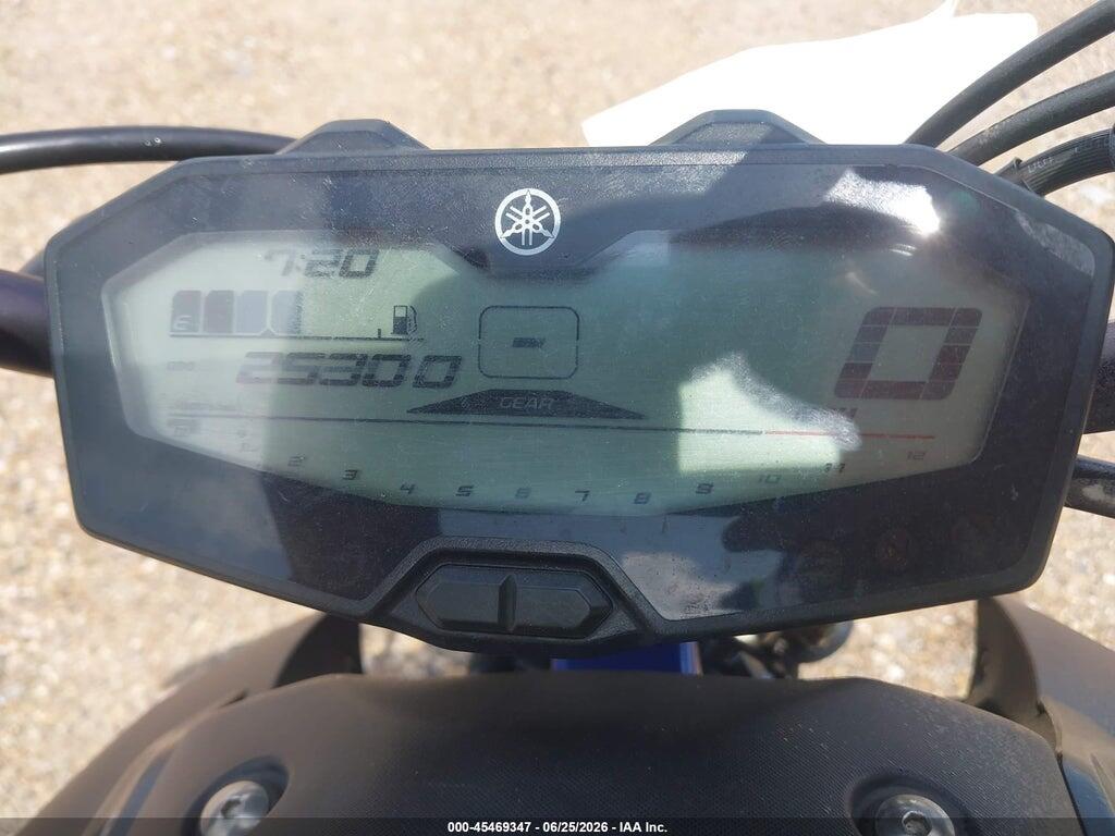 JYARM06E9FA000916 2015 YAMAHA FZ07 photo no. 7