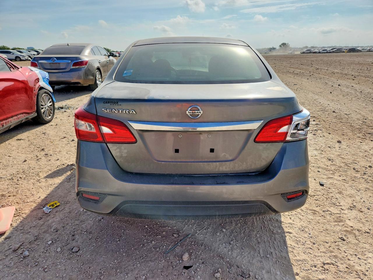 2016 NISSAN SENTRA S — Фото 6 из 13