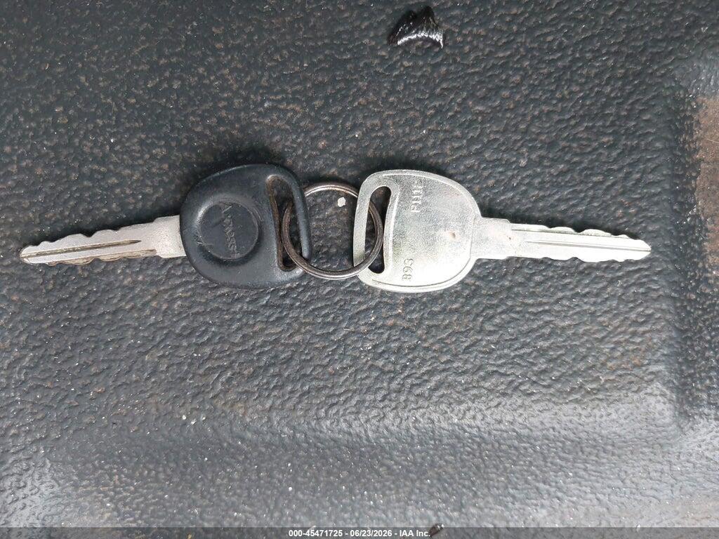 1GCCS19W528113242 2002 CHEVROLET S-10 photo no. 11