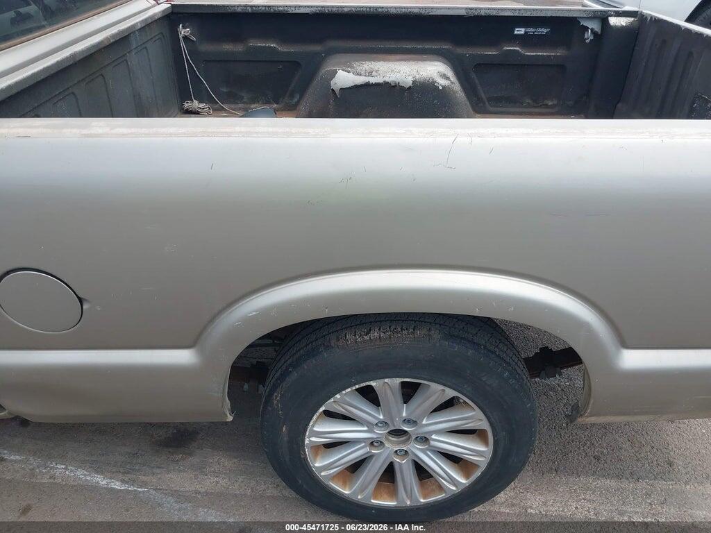 1GCCS19W528113242 2002 CHEVROLET S-10 photo no. 12
