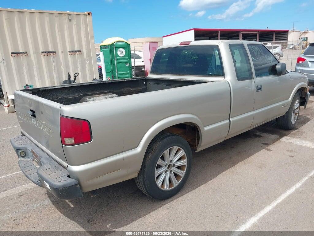 1GCCS19W528113242 2002 CHEVROLET S-10 photo no. 4