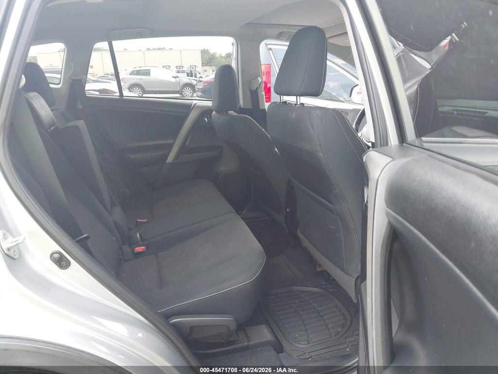 2T3WFREV8JW414464 2018 TOYOTA RAV4 photo no. 8