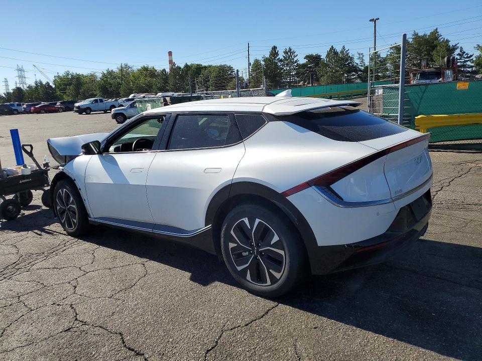 2024 KIA EV6 WIND — Фото 2 из 12