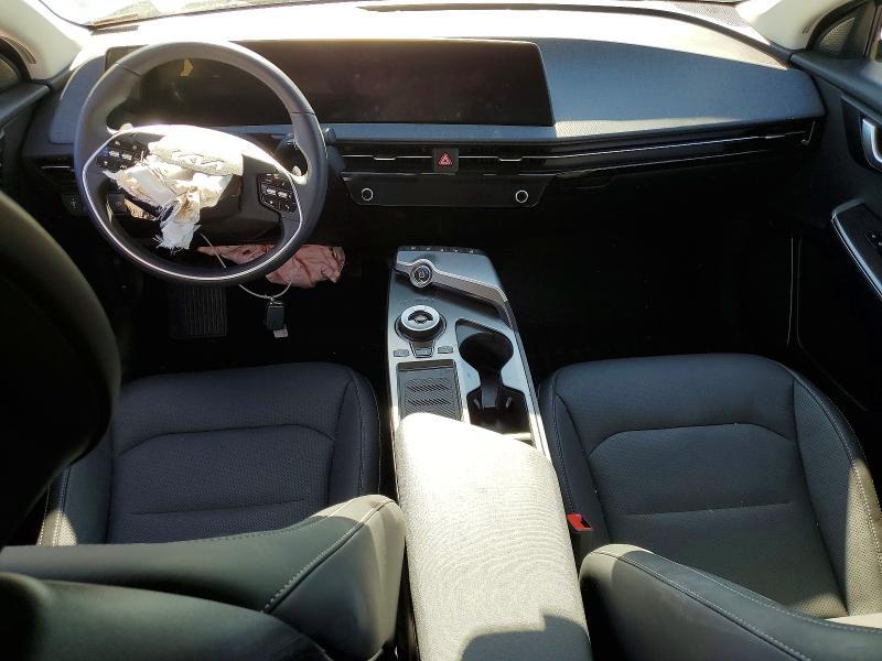 2024 KIA EV6 WIND — Фото 8 из 12