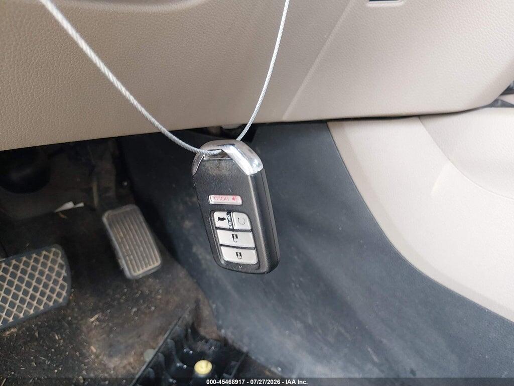 5FNYF6H91HB021394 2017 HONDA PILOT photo no. 11