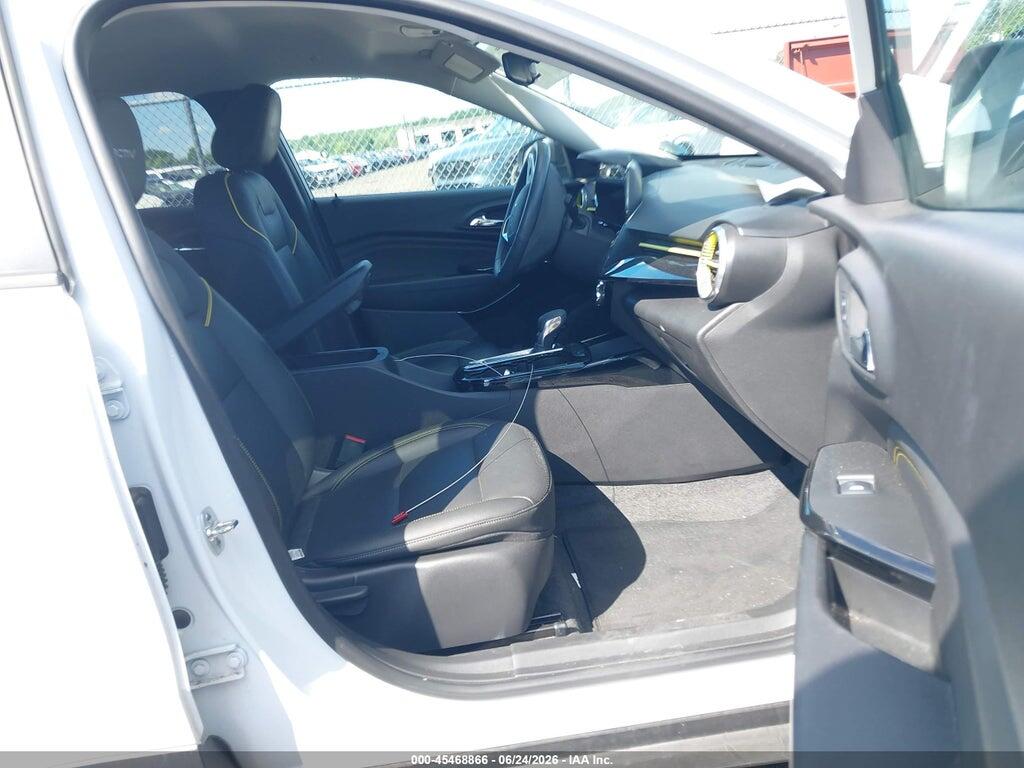 KL77LKEP2SC104284 2025 CHEVROLET TRAX photo no. 5