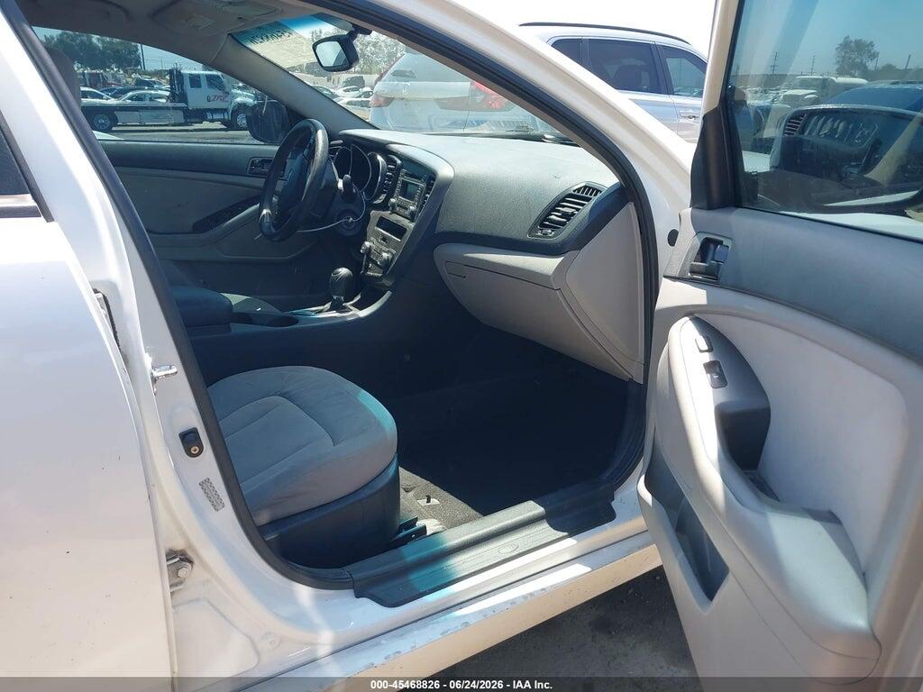 KNAGM4A72B5164827 2011 KIA OPTIMA photo no. 5