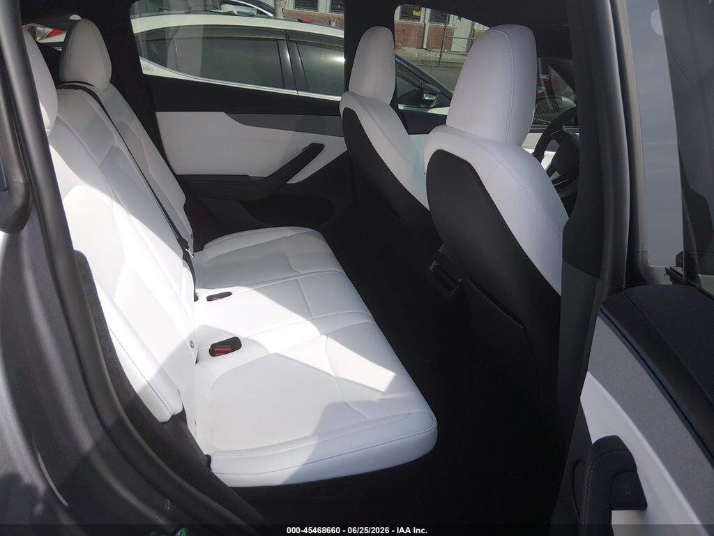 7SAYGDEE5TA669929 2026 TESLA MODEL Y photo no. 8