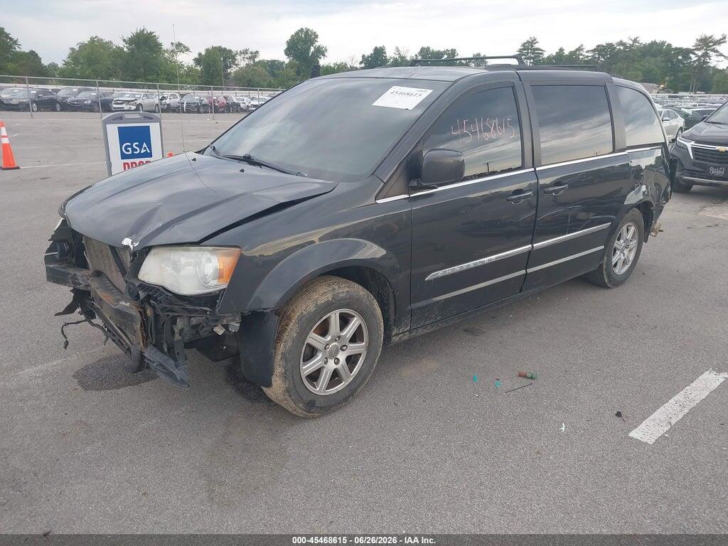 2A4RR5DG0BR637359 2011 CHRYSLER TOWN & COUNTRY photo no. 2
