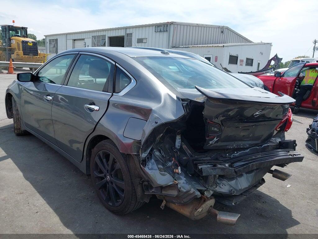 1N4AL3AP3JC240884 2018 NISSAN ALTIMA photo no. 3