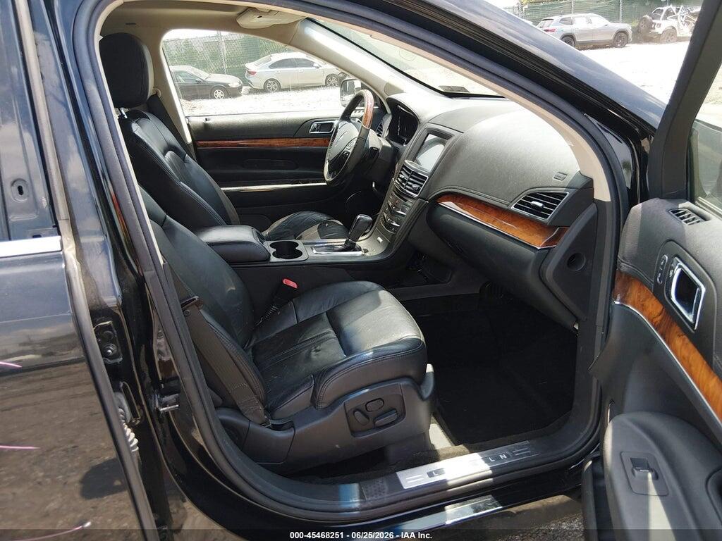 2LMHJ5FK2GBL01948 2016 LINCOLN MKT photo no. 5