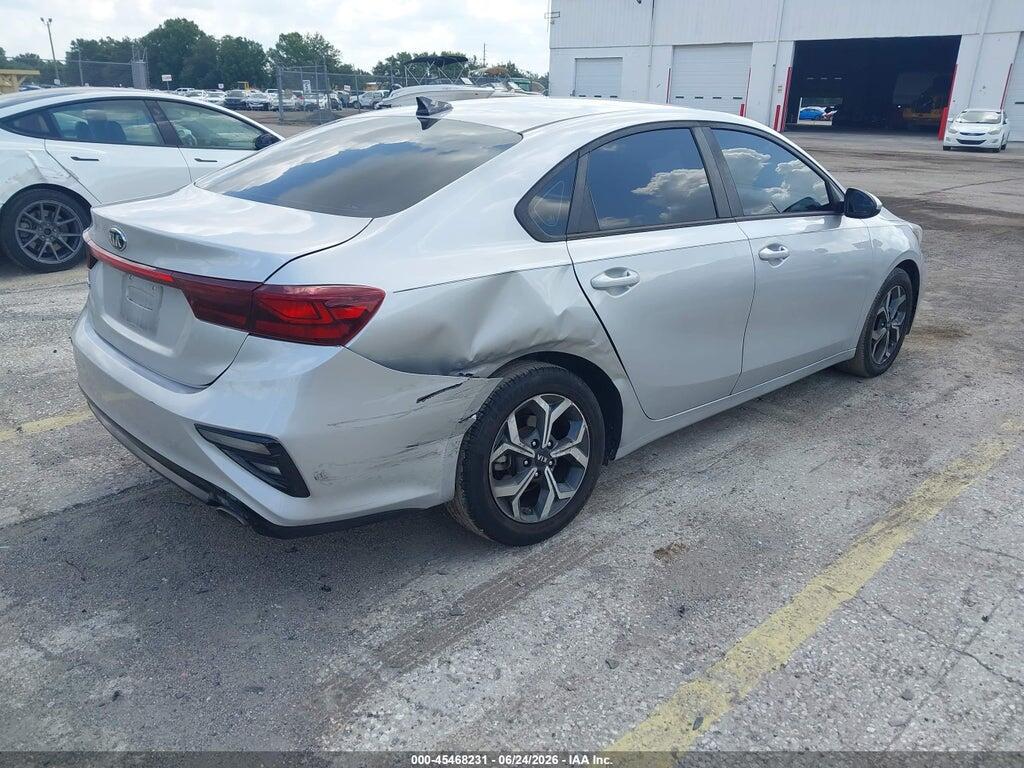 3KPF24AD8ME291843 2021 KIA FORTE photo no. 4