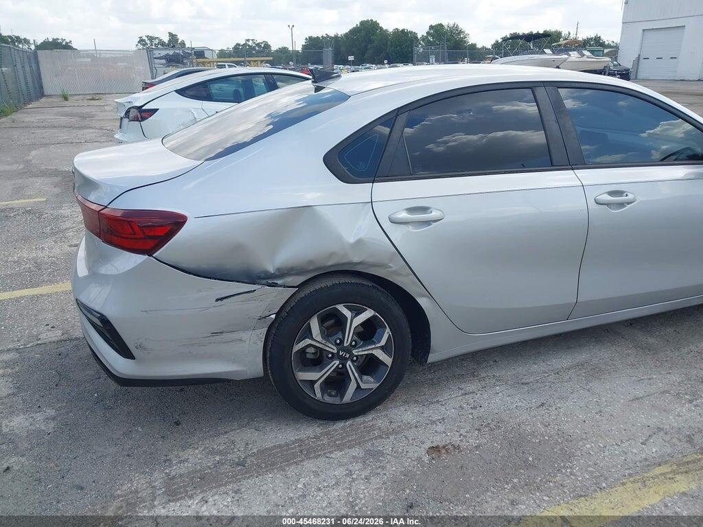 3KPF24AD8ME291843 2021 KIA FORTE photo no. 6