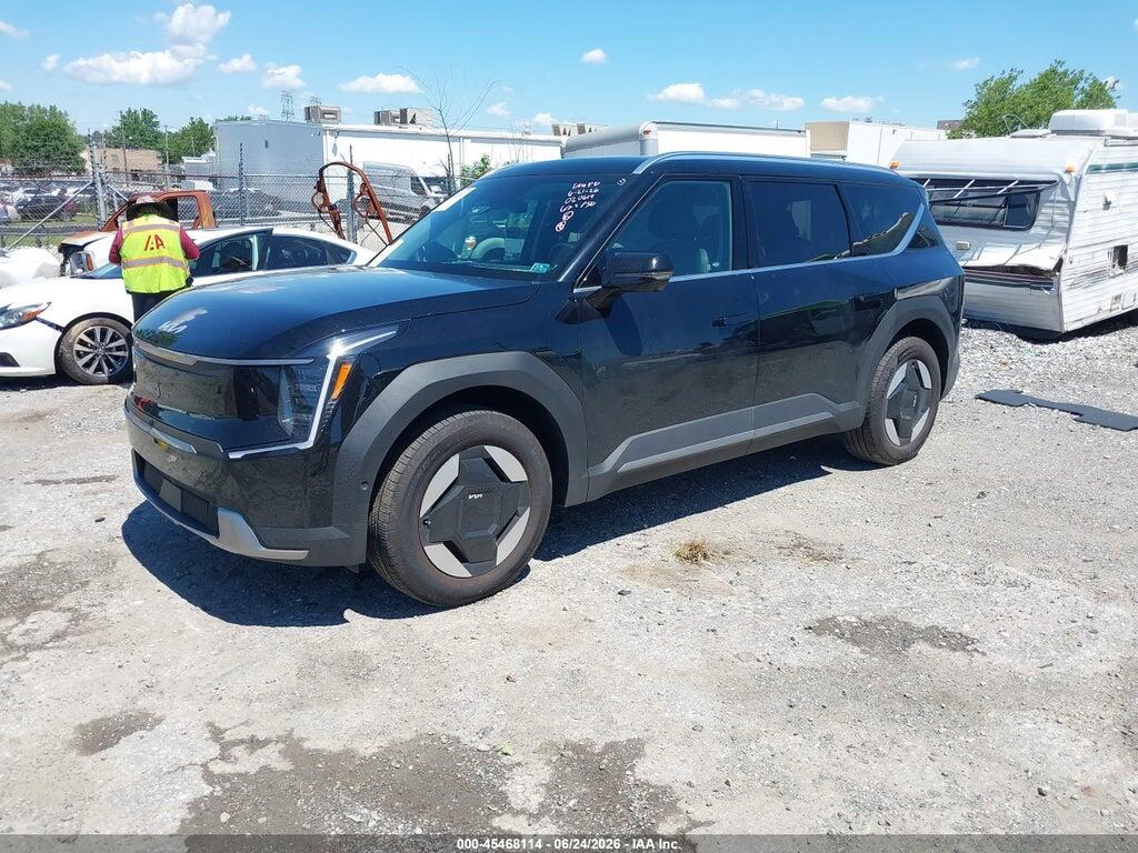 5XYAFFS54TG020619 2026 KIA EV9 photo no. 2