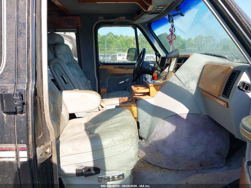 1GBEG25KXPF337438 1993 CHEVROLET G20 photo no. 5