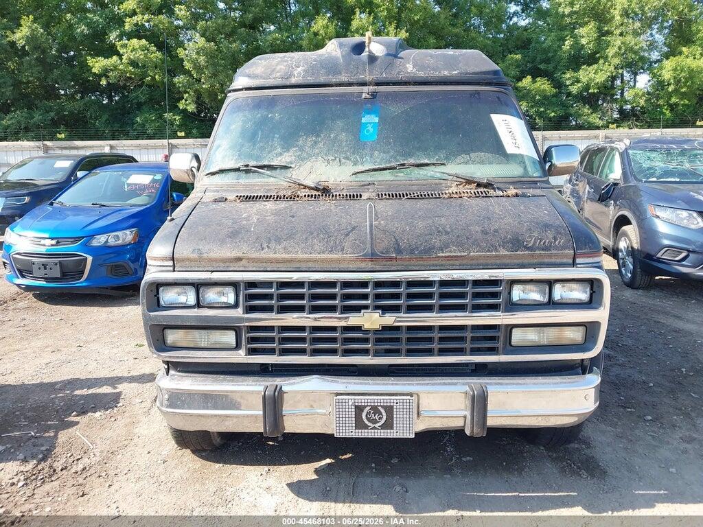 1GBEG25KXPF337438 1993 CHEVROLET G20 photo no. 6