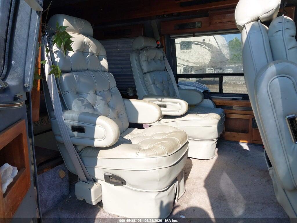 1GBEG25KXPF337438 1993 CHEVROLET G20 photo no. 8