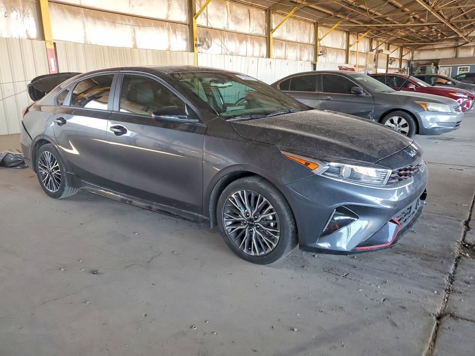 2024 KIA FORTE GT LINE — Фото 4 из 12