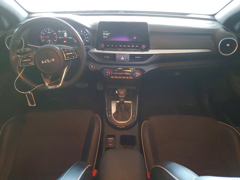 2024 KIA FORTE GT LINE — Фото 8 из 12