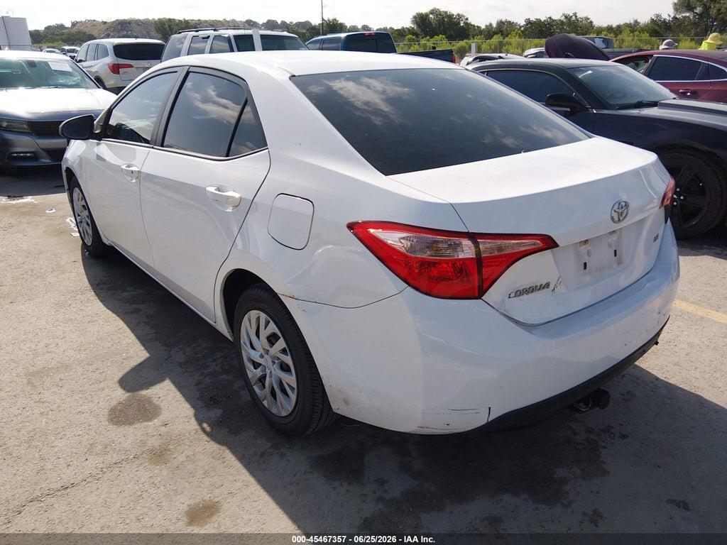 5YFBURHE4HP709078 2017 TOYOTA COROLLA photo no. 3