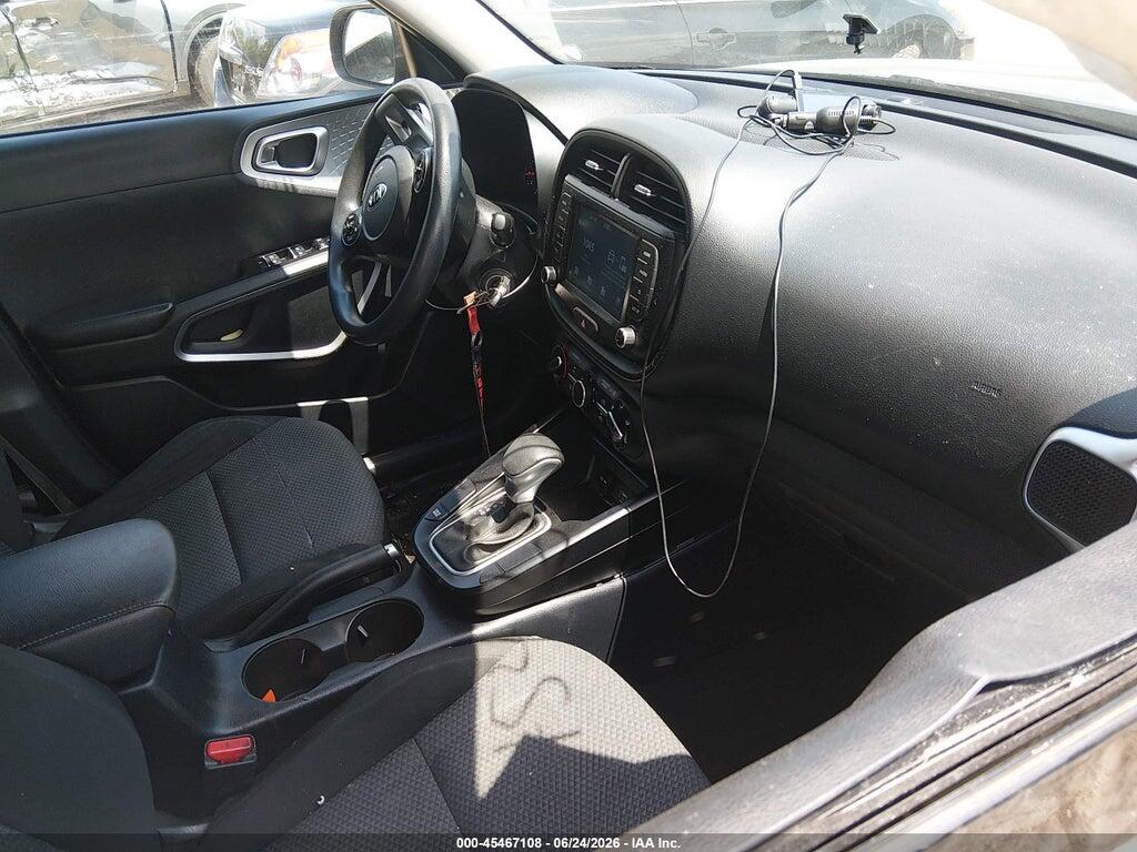 KNDJ23AU7L7071905 2020 KIA SOUL photo no. 5