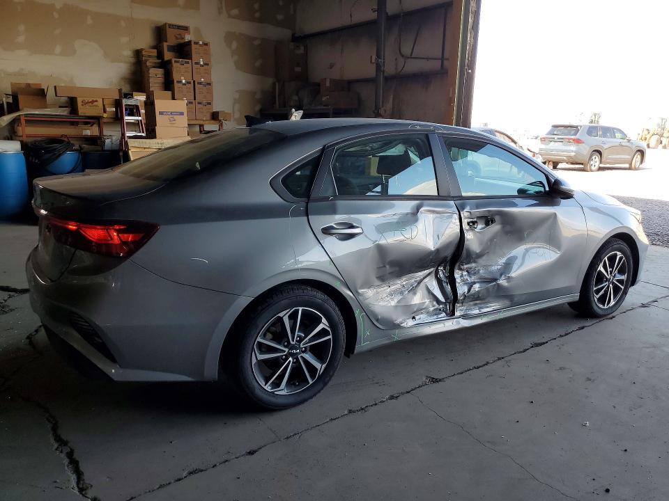 2024 KIA FORTE LXS — Фото 3 из 12