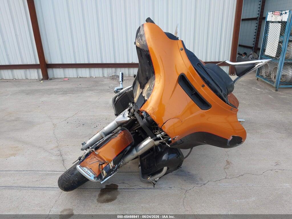 1HD1KEL15EB628047 2014 HARLEY-DAVIDSON FLHTK photo no. 2