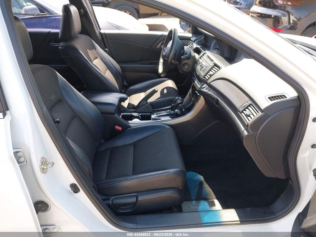 1HGCR2F56HA042262 2017 HONDA ACCORD photo no. 5
