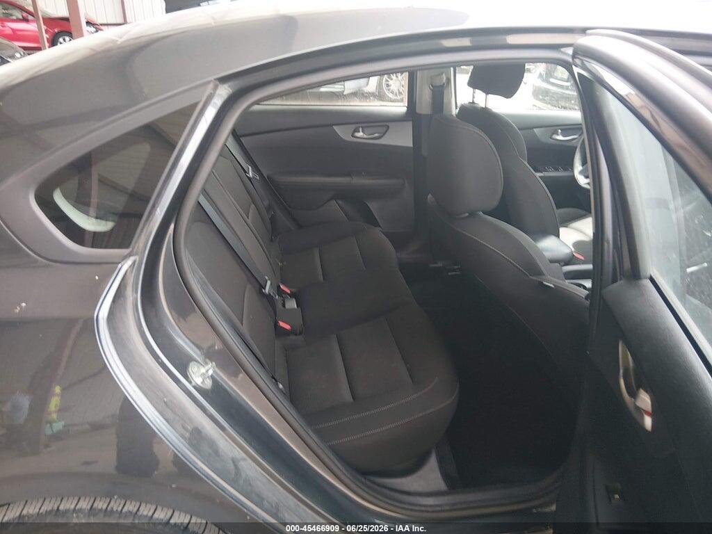 3KPF24AD6ME354552 2021 KIA FORTE photo no. 8