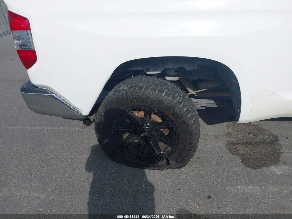 5TFTY5F11JX009950 2018 TOYOTA TUNDRA photo no. 6