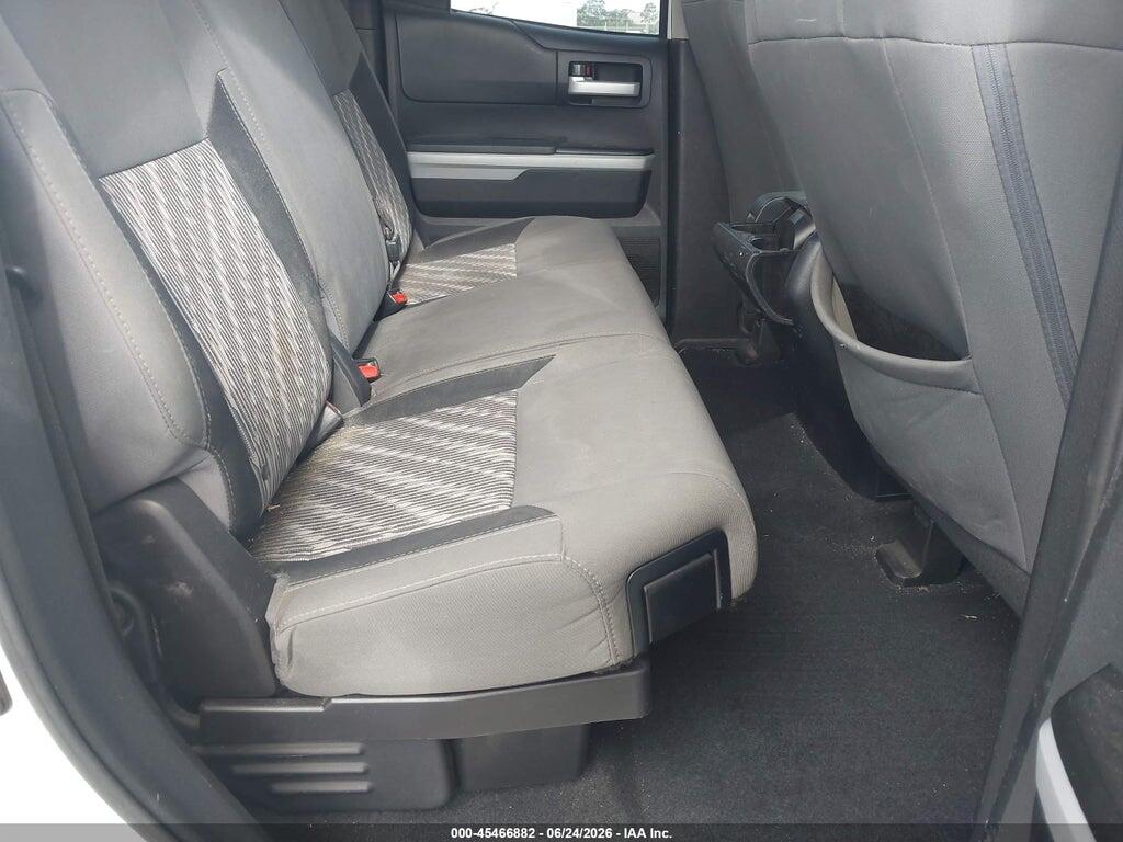5TFTY5F11JX009950 2018 TOYOTA TUNDRA photo no. 8