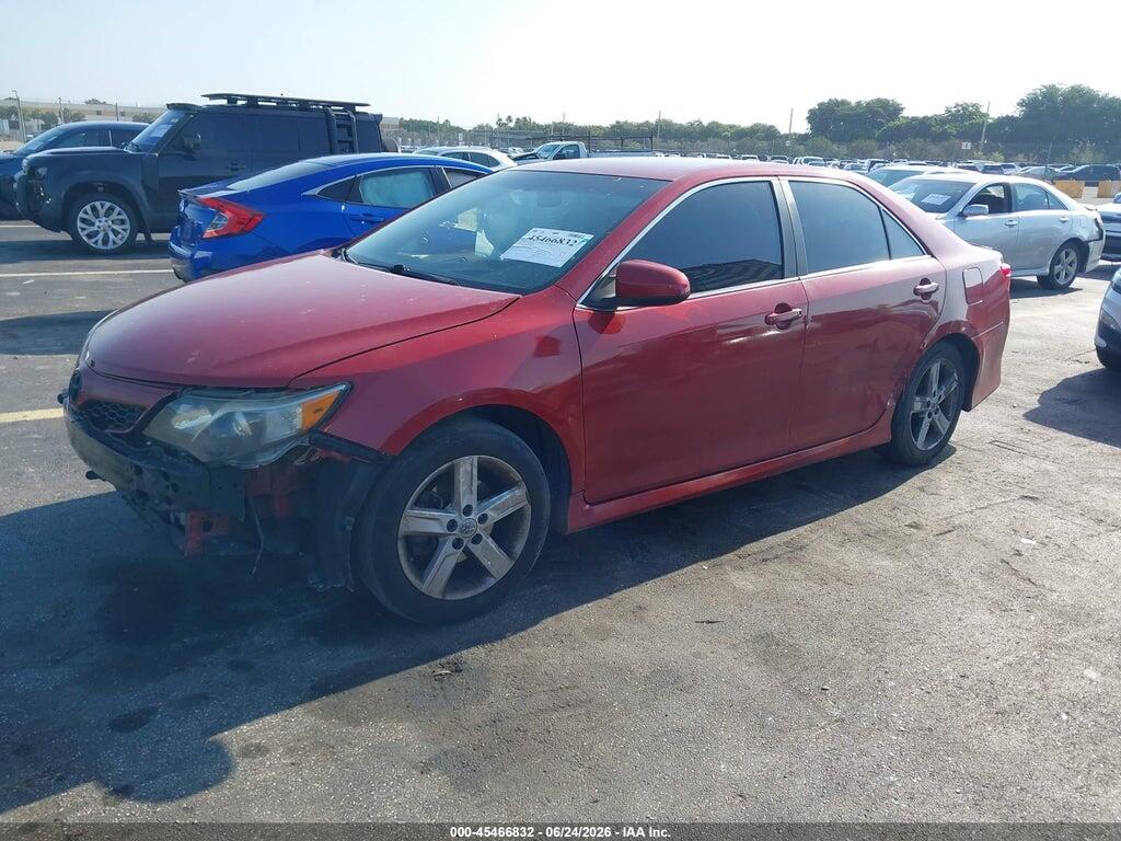 4T1BF1FK9EU842885 2014 TOYOTA CAMRY photo no. 2