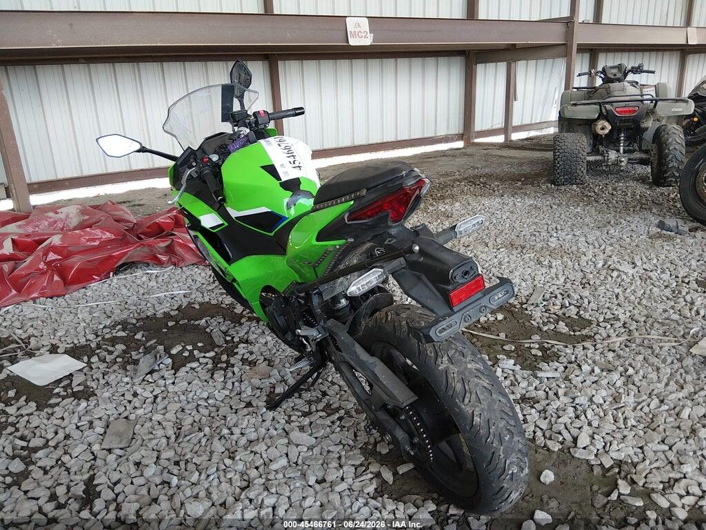 ML5EXGJ18TDA75718 2026 KAWASAKI EX500 photo no. 4