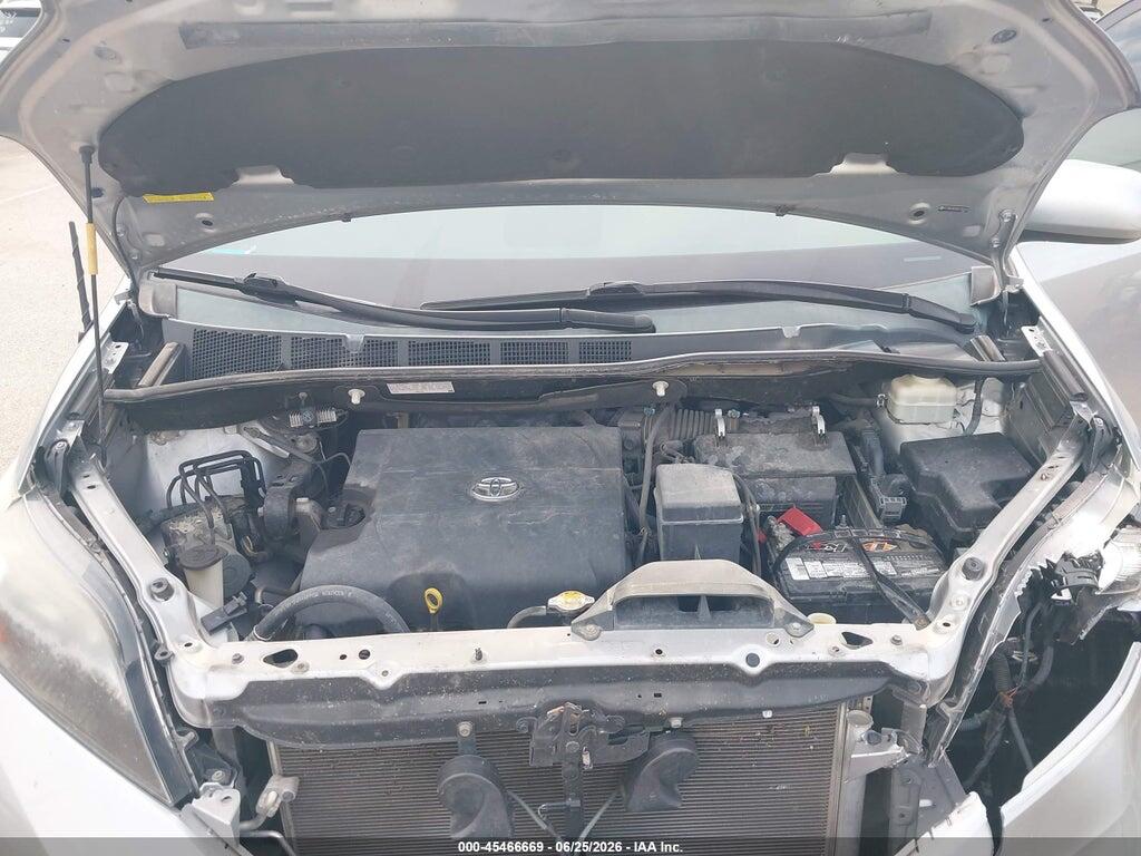 5TDXK3DC8DS328428 2013 TOYOTA SIENNA photo no. 10