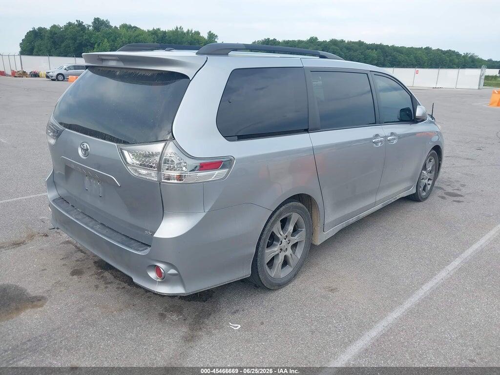 5TDXK3DC8DS328428 2013 TOYOTA SIENNA photo no. 4
