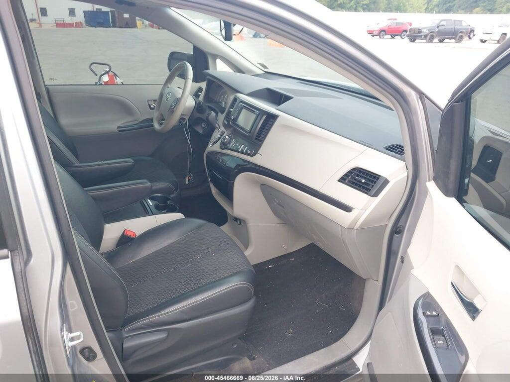 5TDXK3DC8DS328428 2013 TOYOTA SIENNA photo no. 5