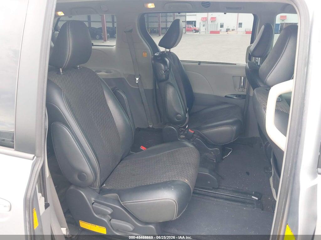 5TDXK3DC8DS328428 2013 TOYOTA SIENNA photo no. 8