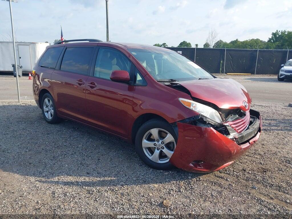 5TDKZ3DC3HS826905 2017 TOYOTA SIENNA photo no. 1