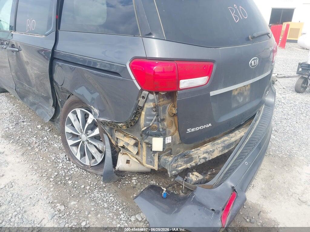 KNDMC5C14J6388827 2018 KIA SEDONA photo no. 6