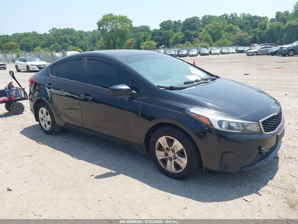 3KPFK4A70HE105955 2017 KIA FORTE photo no. 1