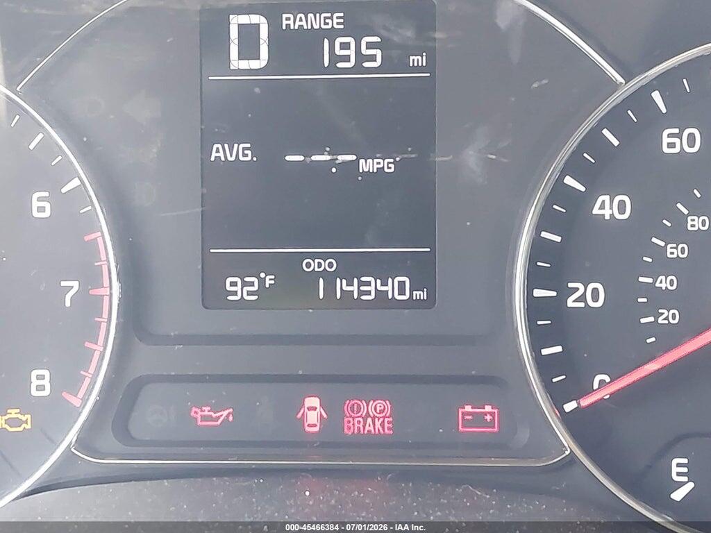 3KPFK4A70HE105955 2017 KIA FORTE photo no. 12
