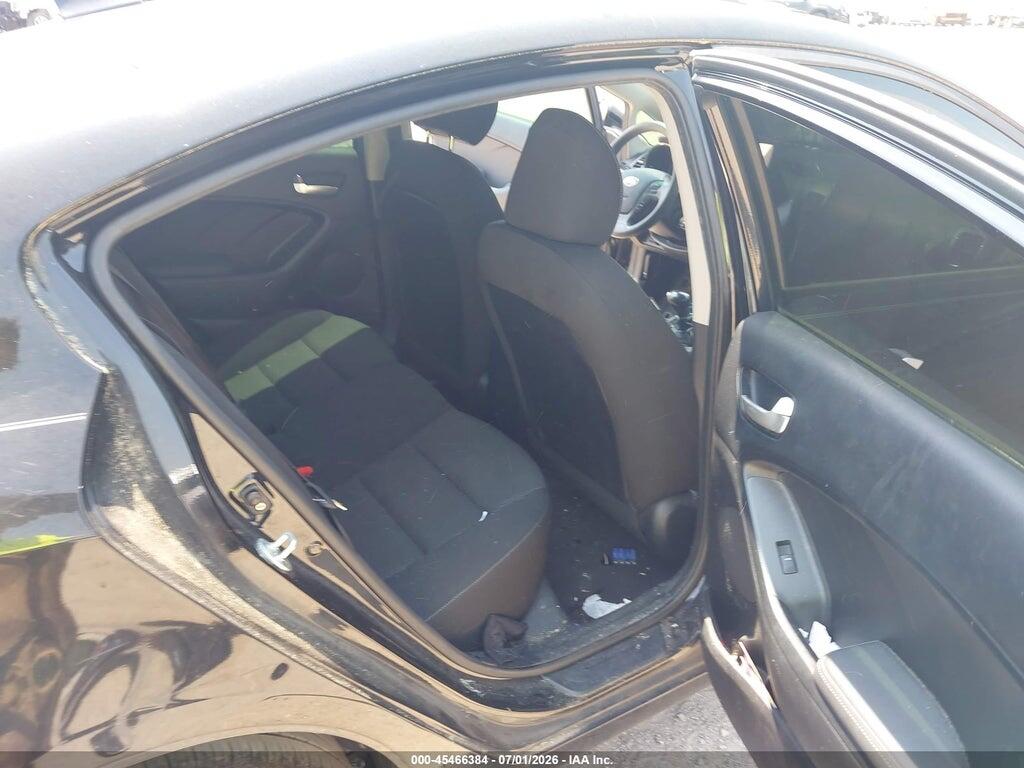3KPFK4A70HE105955 2017 KIA FORTE photo no. 8