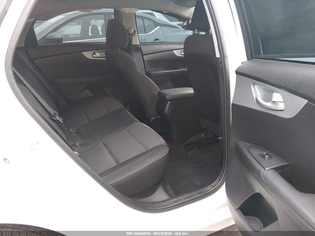 3KPF24AD8PE633263 2023 KIA FORTE photo no. 8