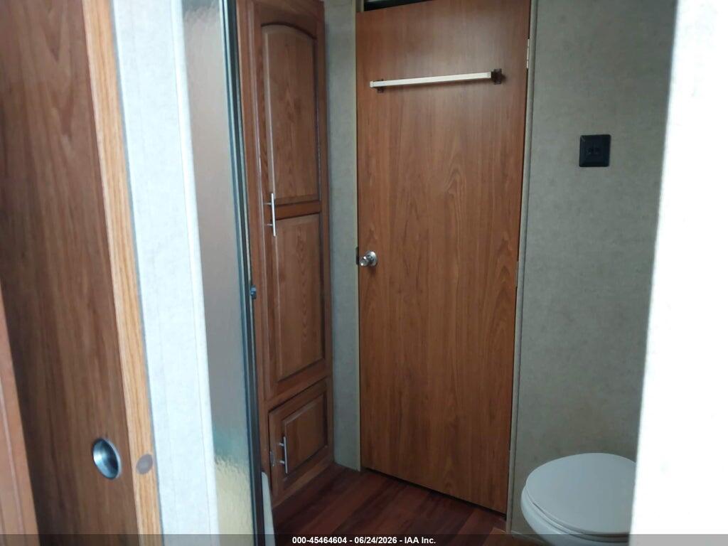 4X4TRLG20D1846943 2013 FOREST RIVER OTHER photo no. 5