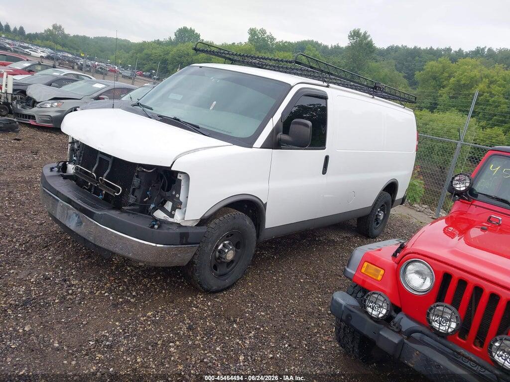 1GCWGFFA6B1133853 2011 CHEVROLET EXPRESS 2500 photo no. 2