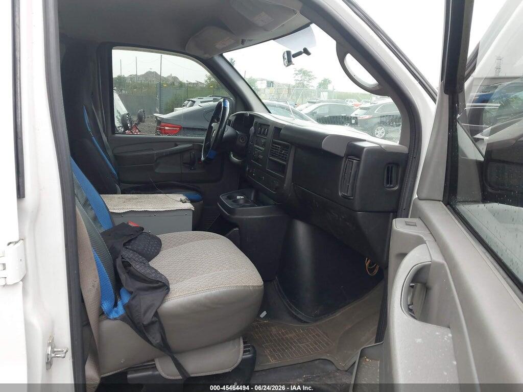 1GCWGFFA6B1133853 2011 CHEVROLET EXPRESS 2500 photo no. 5