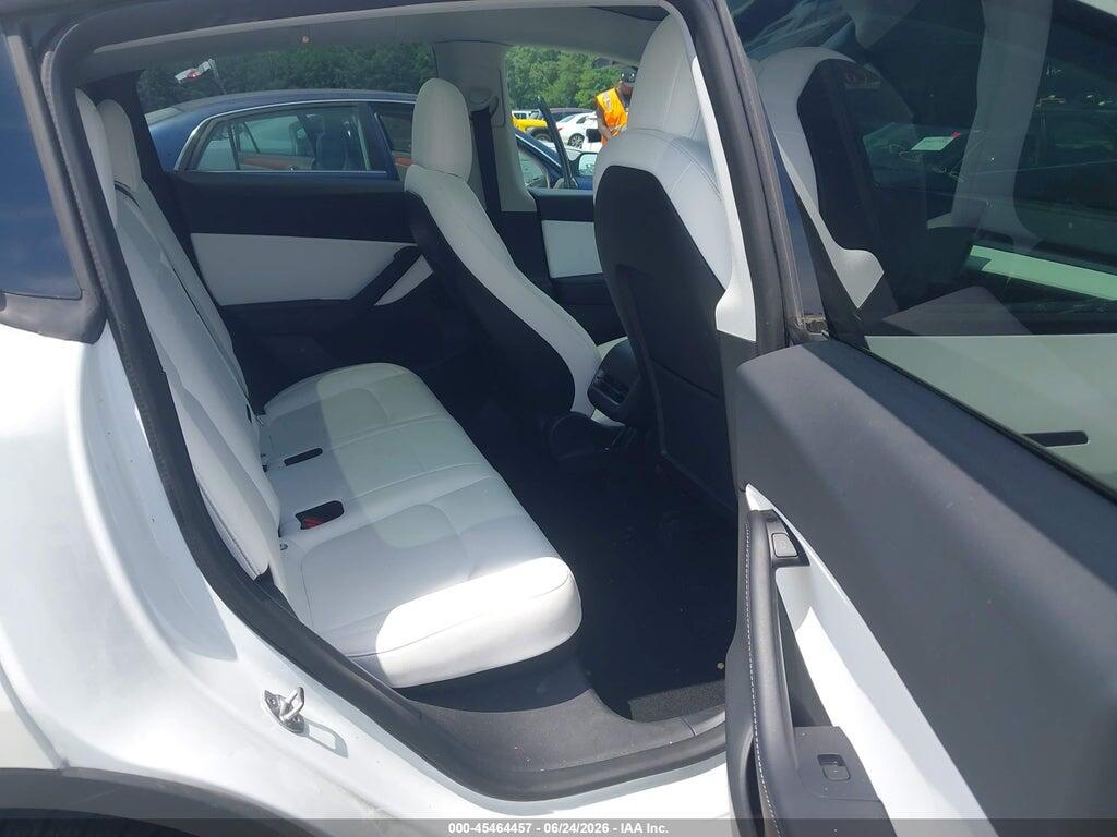 7SAYGDEE1NF368452 2022 TESLA MODEL Y photo no. 8