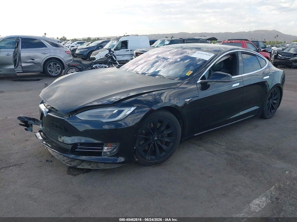 5YJSA1E26JF300117 2018 TESLA MODEL S photo no. 2