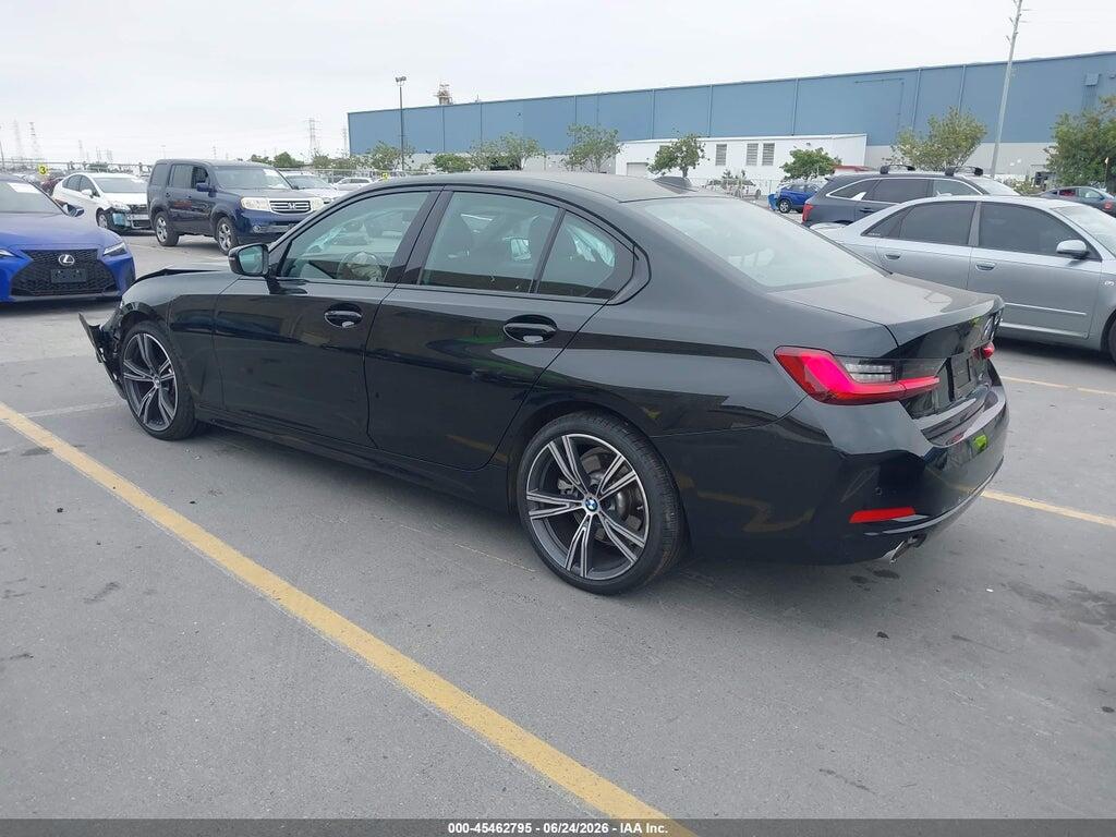 3MW69FF05P8D76247 2023 BMW 330I photo no. 3
