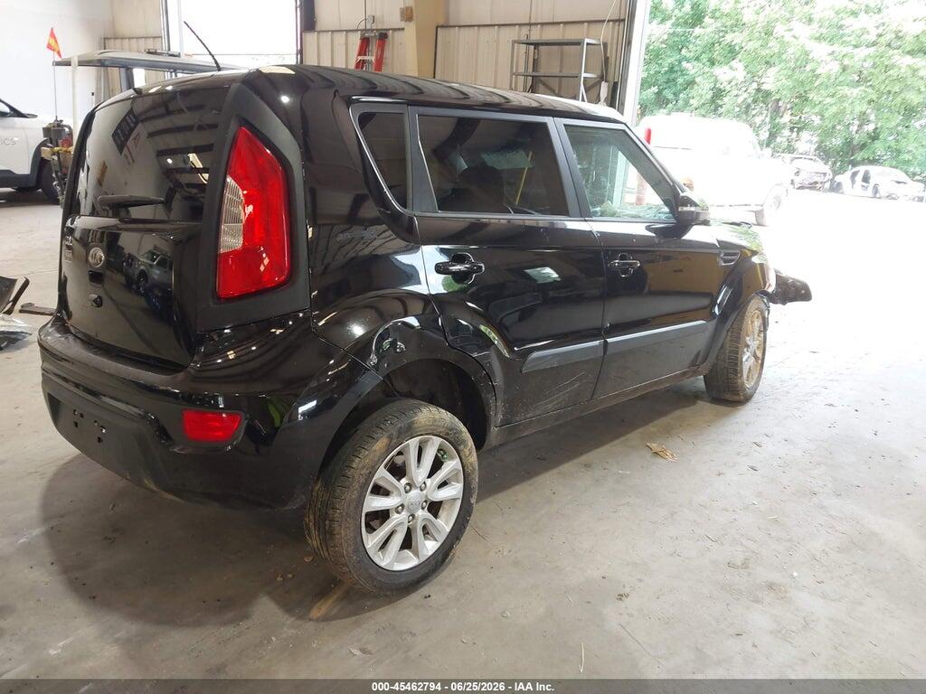 KNDJT2A64D7552592 2013 KIA SOUL photo no. 4